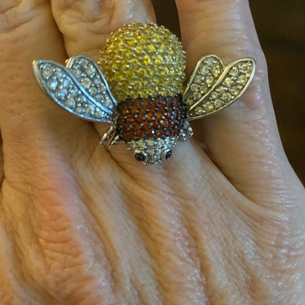 CZ Bee Ring Size 6 EUC